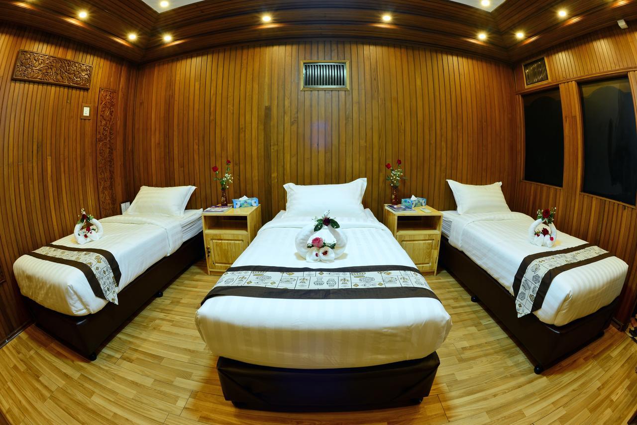 Backpacker Hostel (Adults Only) Yangon Exteriör bild