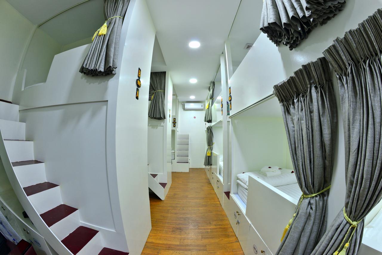 Backpacker Hostel (Adults Only) Yangon Exteriör bild