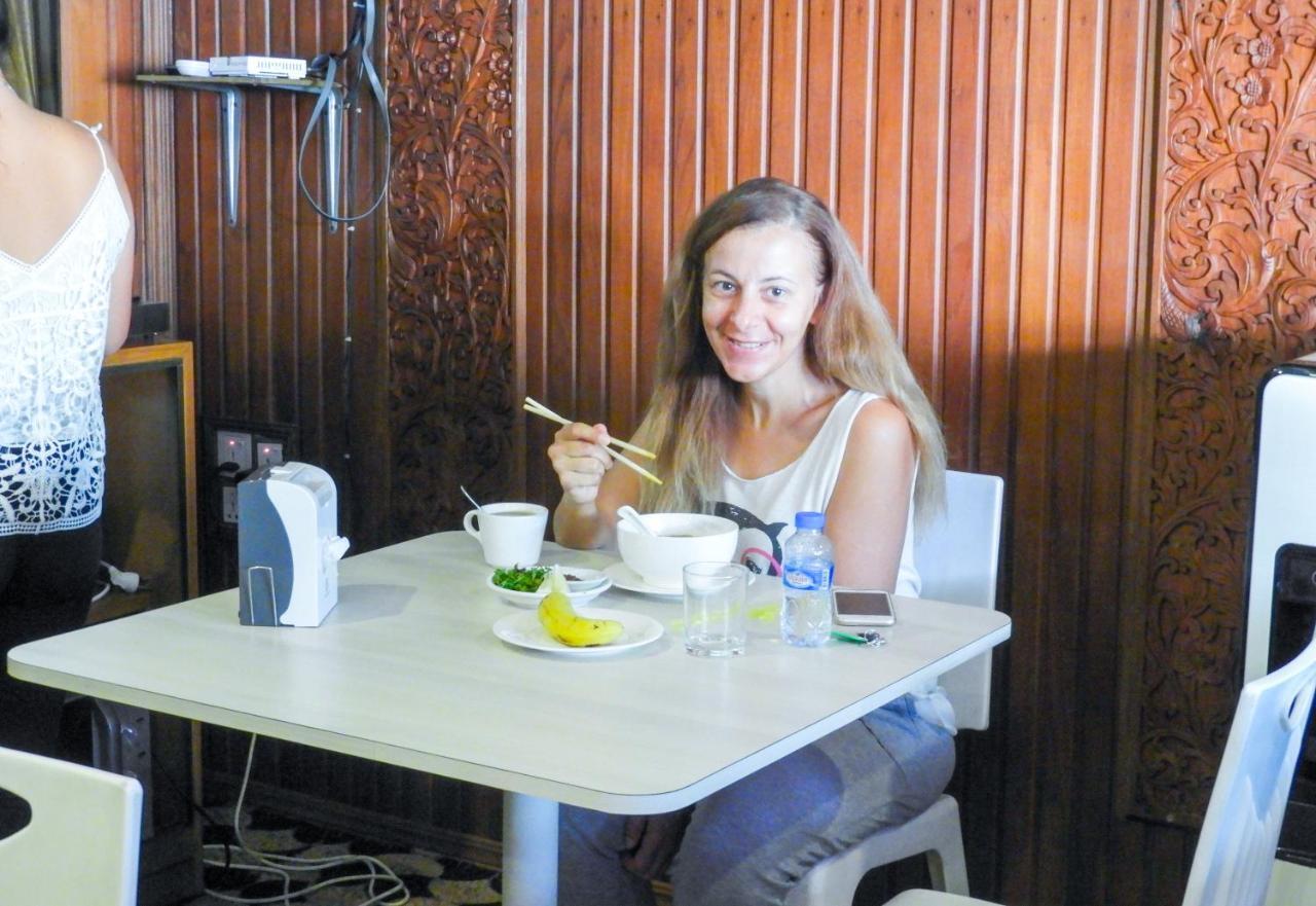 Backpacker Hostel (Adults Only) Yangon Exteriör bild